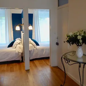 https://la-lavandiere.fr-provencehotel.com